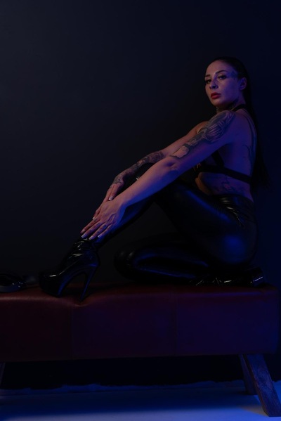 Foto von Dominant Lady Lena