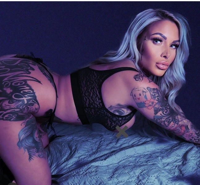 Foto von Erotikmodel SenselessC