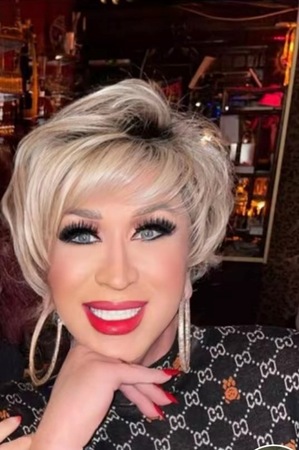 deutsche Trans Roxy Multi-Talent, Dinslaken