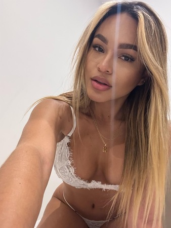 Mia Cooper, Bremen