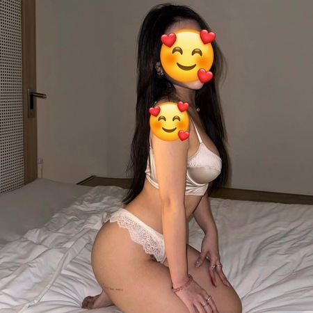 Foto von Lina nur über WA erreichbar