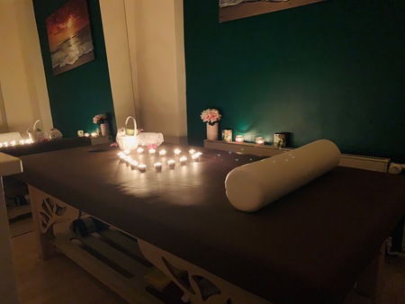 Elements Massage - tägl. 5-7 Massagedamen im Haus, Hamburg-Eilbek