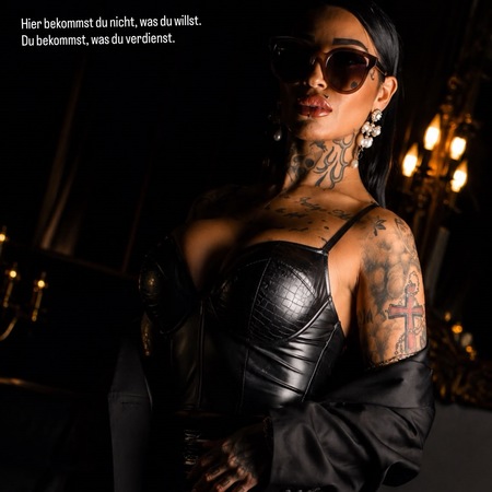 Domina Vicky, Offenbach am Main