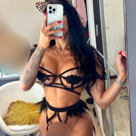 <img src="https://static.ladies-cdn.de/ladies/images/static-cdn/ladies-stars/img/ladies-stars-logo-icon.svg" class="starsContentIcon" />TS Sofia Obregon, Düsseldorf