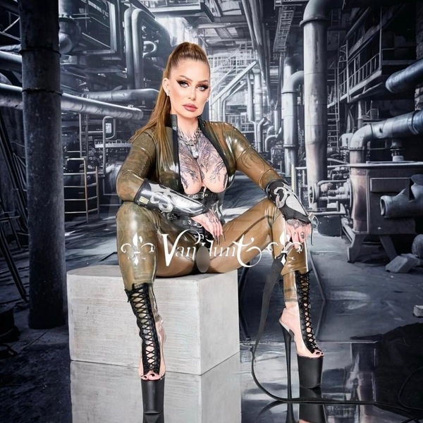Foto von DOMINA Jennifer Van Hunt
