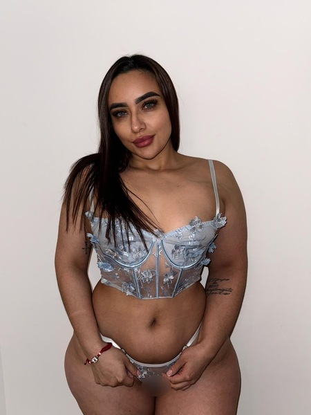 Foto von Scarlett 22J. Party 24 H - GV & mehr