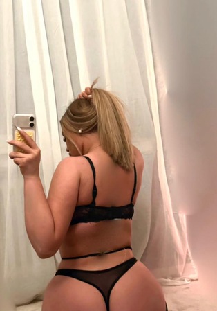 Deutsche Julia neu in der Branche Jung +18 & Vers*ut, Erkelenz