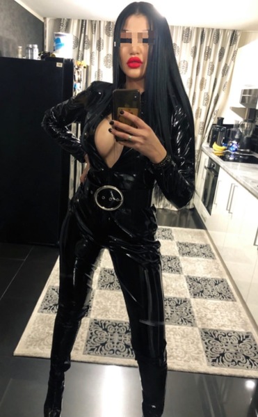 Lady Antonia – Koln photo 2