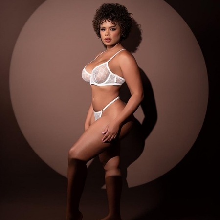 Alma zur Zeit in der Villa Venezia Trier, Trierweiler