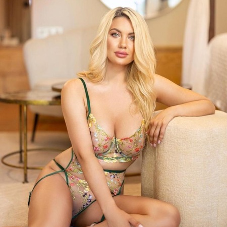 Milana - Sex in the City, Siegen