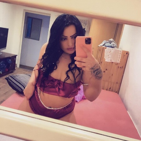 Jaquelin heiße Brünete, Aurich