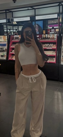 Lucia, Neue Nummer, Frankfurt am Main