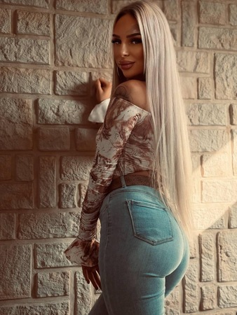 Deutsche MIRA Skinni und vers*ut NEU NEU, Bonn