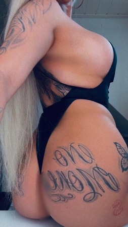 Deutsche MIRA Skinni und vers*ut NEU NEU, Bonn