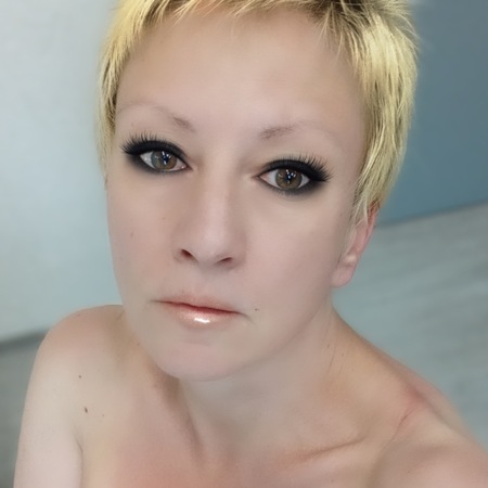 XENIA ** Hotel & Autobesuch