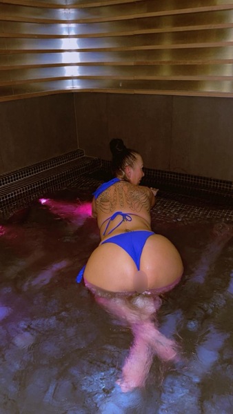 Foto von (Z*ngen) An*l Queen CANDY