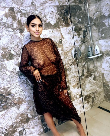 Alina bei Tantramassage Sarina, Lübeck