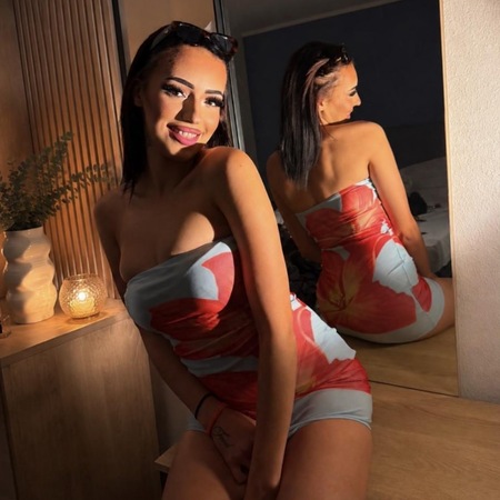 Samira - 10 Teeny Girls 18+, Night and Day, Düsseldorf