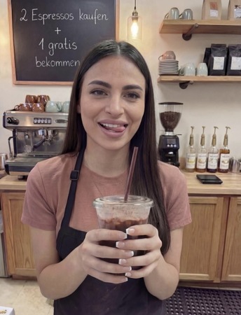 Clara Café-Girl, 20J. & Schüchtern, Nürnberg