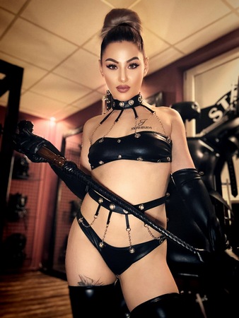 HERRIN AIDA Von Zart bis Hart bis Samstag da!, Augsburg