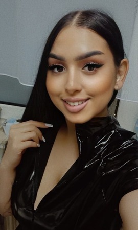 Alina bei Tantramassage Sarina, Lübeck