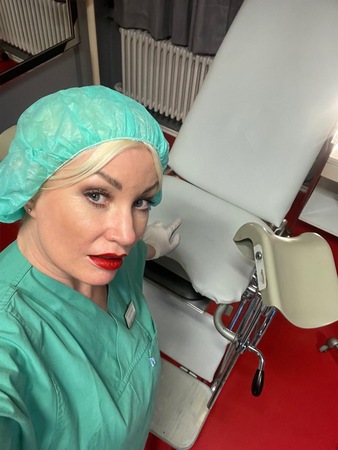 DEUTSCHE BIZARR SCHWESTER VICTORIA VIOLENCE, Berlin