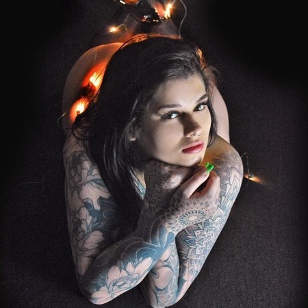 Nelly AV L*der - am 15.02 wieder aktiv, Dresden