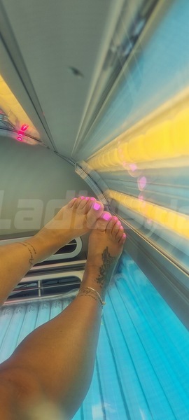 Foto von Rebeca Queen off Bl*w and Party