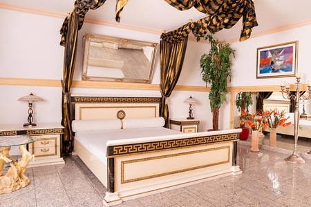 Traumparadies, Köln