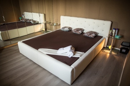 Studio Royal - Verlängern bis 15.02., Osnabrück