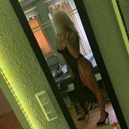 Elena Fitness Girl 33J.- Apartmenthaus Erotic Island, Marburg