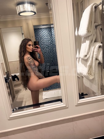 Azra NEU in der Stadt nur Haus / Hotelbesuche, Düsseldorf