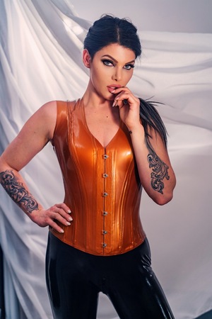 Stina Stone - ein echtes Nordlicht, Wiesbaden