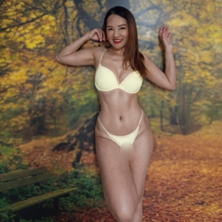 Risa nur per WhatsApp erreichbar, Jade