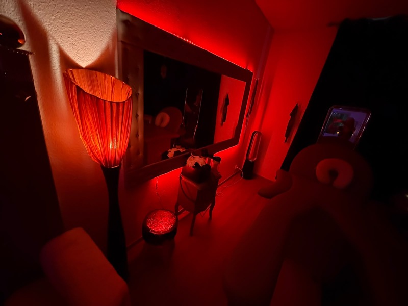 Foto von Exklusives M*lkstudio M*ltisch Venus 2000