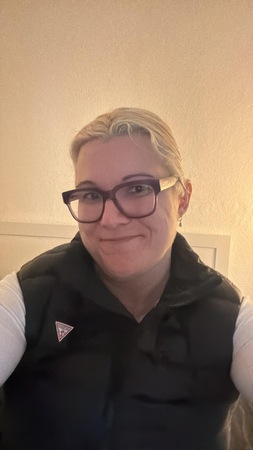 Deutsche Hausfrau gibt dir R*mm*ng und mehr!, Düsseldorf