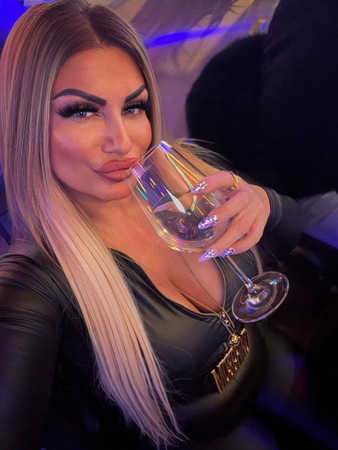 Aylin Queen -besuchbar 24/7 Privat und diskret, Köln