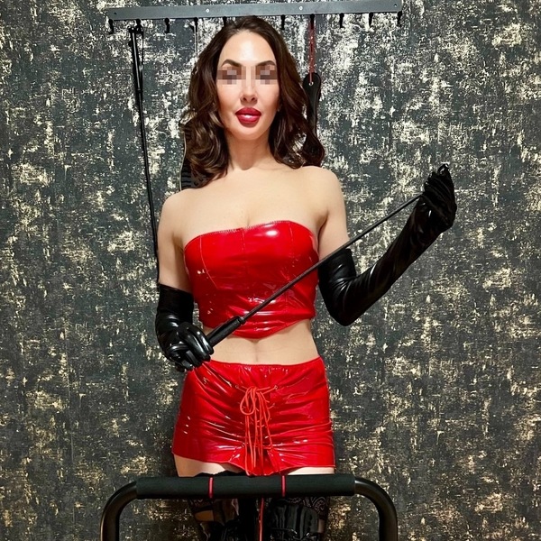 Foto von Mistress Dona - nur am 18. und 19. Mai im Studio