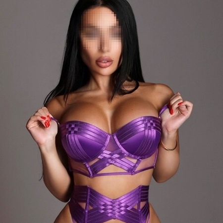 Samantha hei&#xDF;er AV Service, Arnstadt