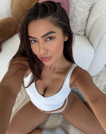 Yara, Yara Brazil Incall e Outcall, München