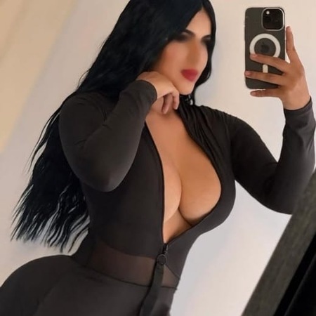 Melanie Latina