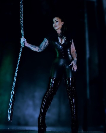 DOMINA Jennifer Van Hunt, Braunschweig