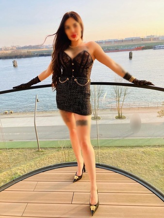 Morgan Premium companionship, Hamburg