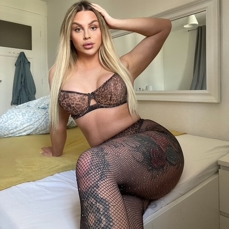 TS Aisha Moon, Düsseldorf