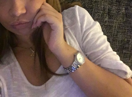 Laura Deutschlehrerin - Keine Treffen möglich, Online Service