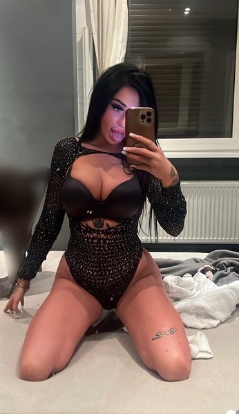 Foto von Deutsche Amelie Nur mit Termin