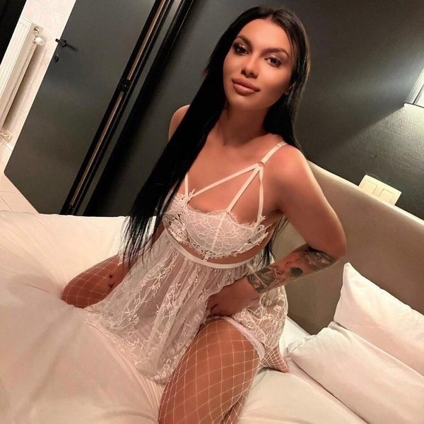 Roxana - Crazy Chicken Farm