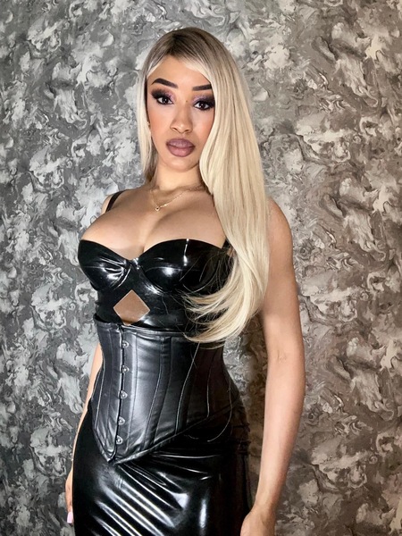 Foto von Comtessa Liliette - Geheimnisvolle Domina aus Leidenschaft