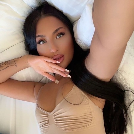 <img src="https://static.ladies-cdn.de/ladies/images/static-cdn/ladies-stars/img/ladies-stars-logo-icon.svg" class="starsContentIcon" />Natürliche Schönheit SHIRIN 18 Jahre 100% echt, Frankfurt am Main