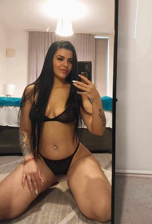 Vanessza *GANZ NEU*, München